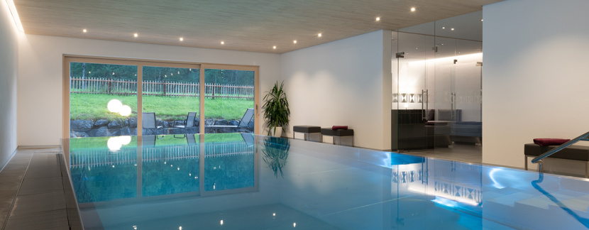 28°C beheizter Innenpool